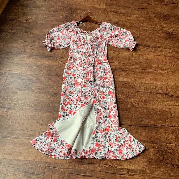 Saloni front split flowery motif bodycon dress - Picture 5 of 8